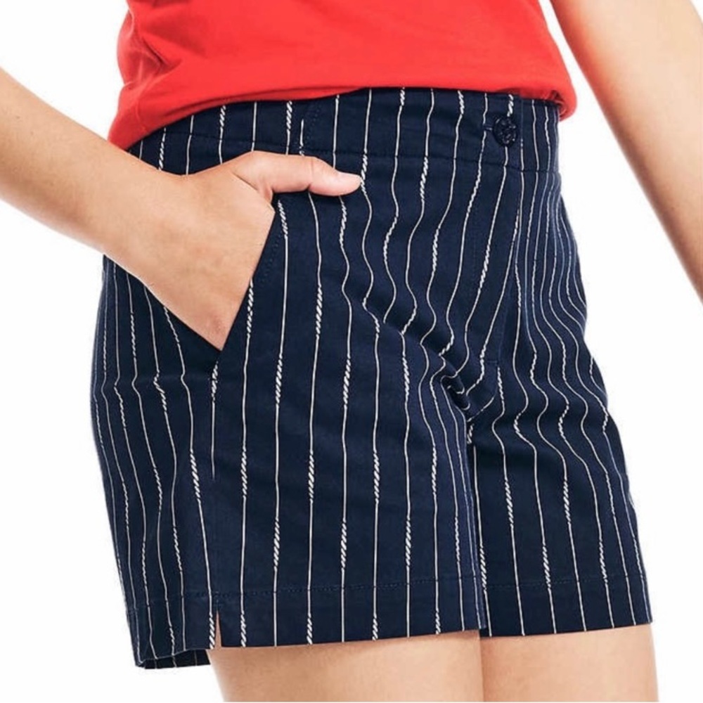 Nautica twill women’s short midrise NWT navy seas inseam 5”